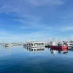 Holiday home Floating Nr 1a