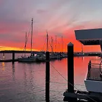 Floating Nr 1a Holiday home