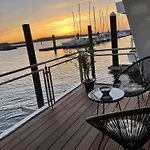 Floating Nr 1a Σπίτι διακοπών Laboe