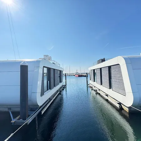 Floating Nr 1a Holiday home Laboe
