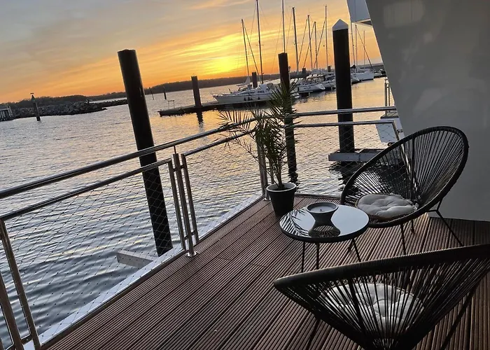 Floating Nr 1a Vakantiehuis *