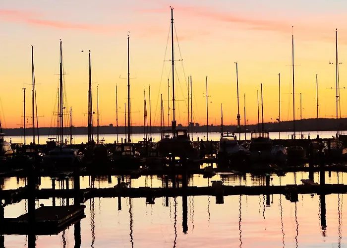 Floating Nr 1a * Laboe
